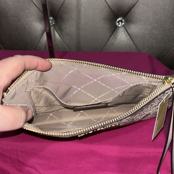 NWT Michael Kors LG Zip Clutch Wristlet Natural/Multi - Picture 3 of 6
